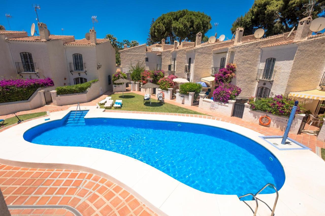 Appartement Pinos 2 à Nerja Extérieur photo
