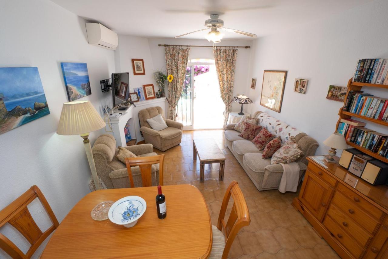Appartement Pinos 2 à Nerja Extérieur photo